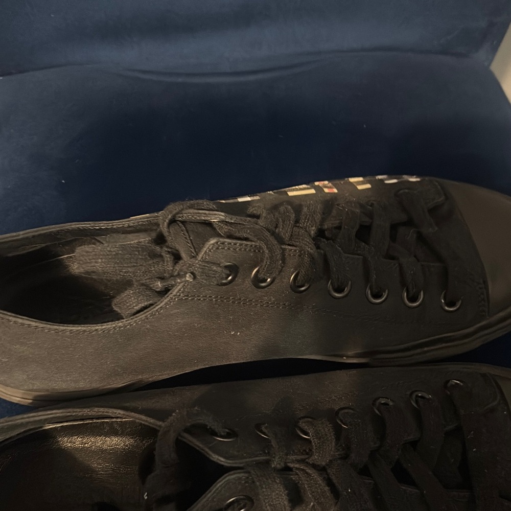 Burberry Black Logo Men's Sneakers - Picture 2 of 4